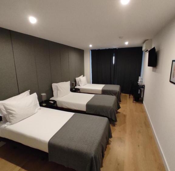 Трехместный Номер Стандарт с Балконом, Residencial Douro