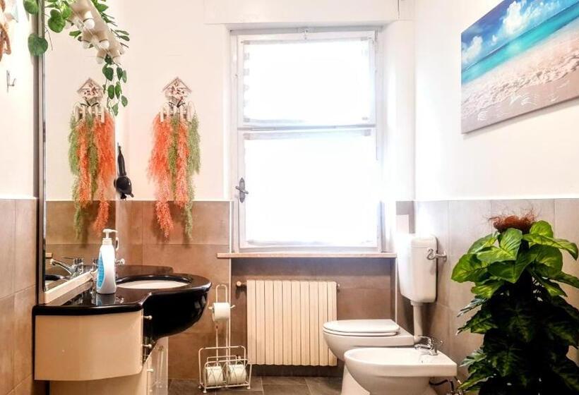اتاق استاندارد با سرویس بهداشتی مشترک, Guest Holiday Piave 1