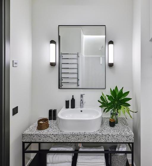 استودیو استاندارد با بالکن, Rooma Apartments