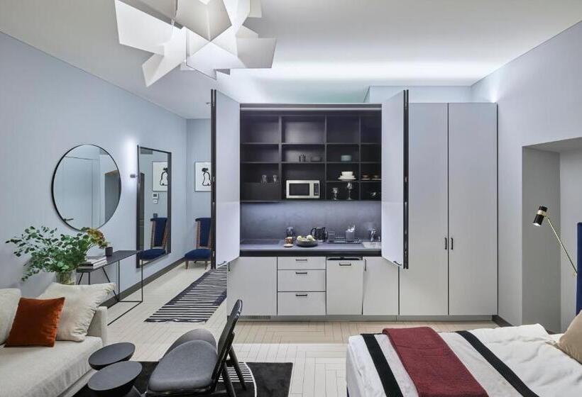 استودیوی لوکس, Rooma Apartments