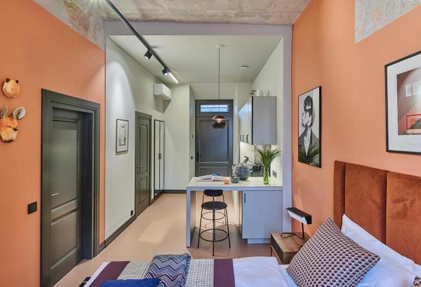 استودیو استاندارد با تخت کینگ, Rooma Apartments