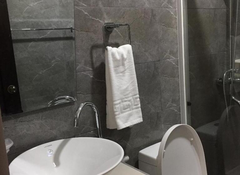 اتاق استاندارد با بالکن, Bohol Ecotel