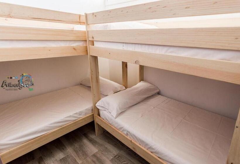 이코노미 쿼드러플룸(공용 화장실), Albergue Multiaventura Active Andalucia