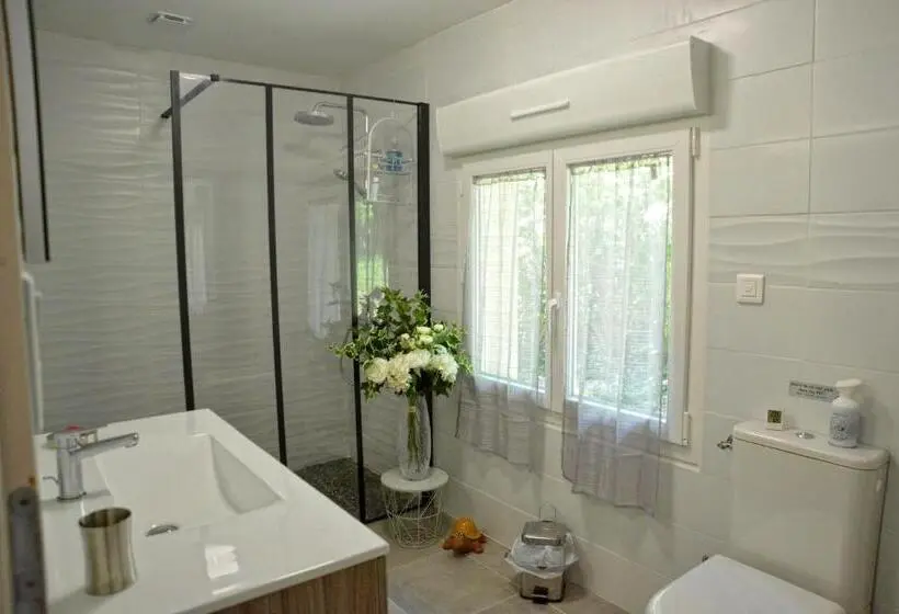 Standard room with outdoor bath, Maison Matachot