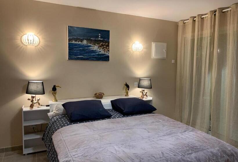 Standard room with outdoor bath, Maison Matachot