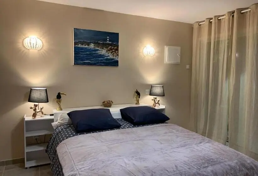 Standard room with outdoor bath, Maison Matachot