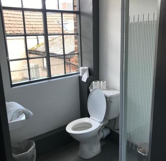 Апартаменты 1 Спальня, Ty R Bont Studios