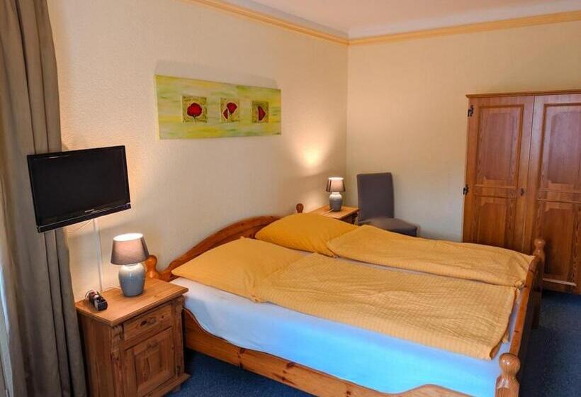 اتاق استاندارد با بالکن, Landhotel Waldschänke