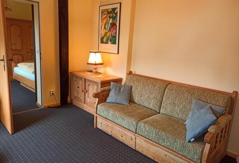 اتاق استاندارد چهار تخته, Landhotel Waldschänke