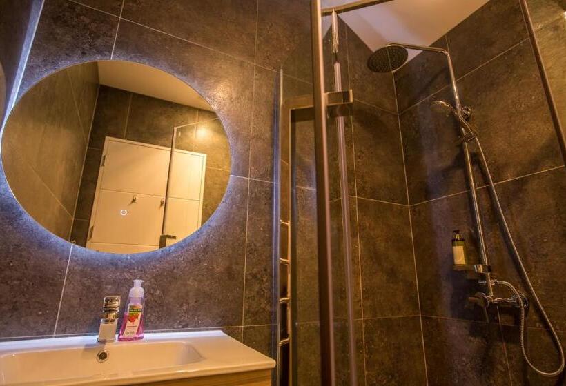 标准工作室, Skyrim Lodge