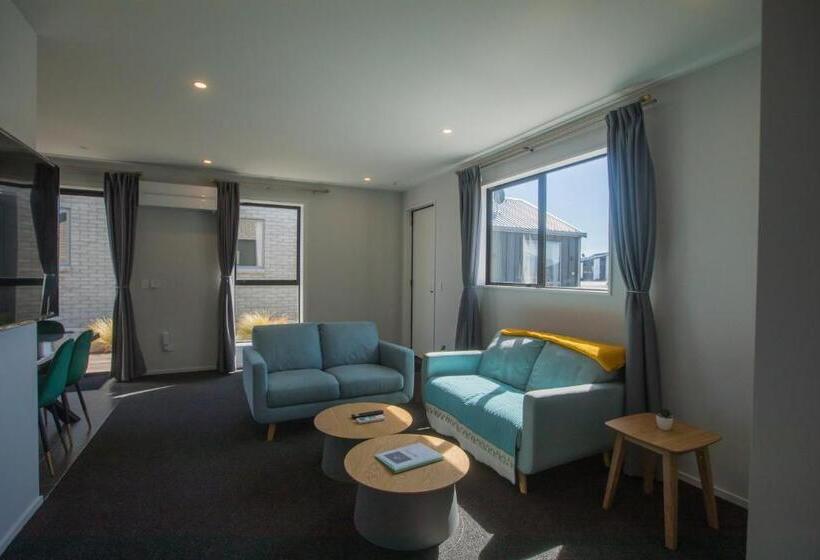 带2个卧室的套房, Skyrim Lodge