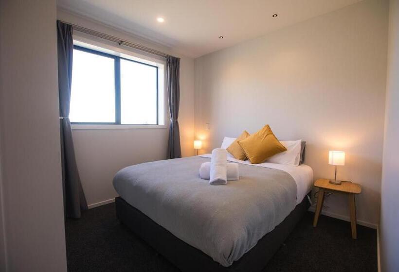 带2个卧室的套房, Skyrim Lodge