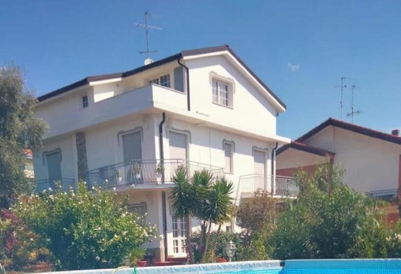Апартаменты 2 Спальни, Villa Felice