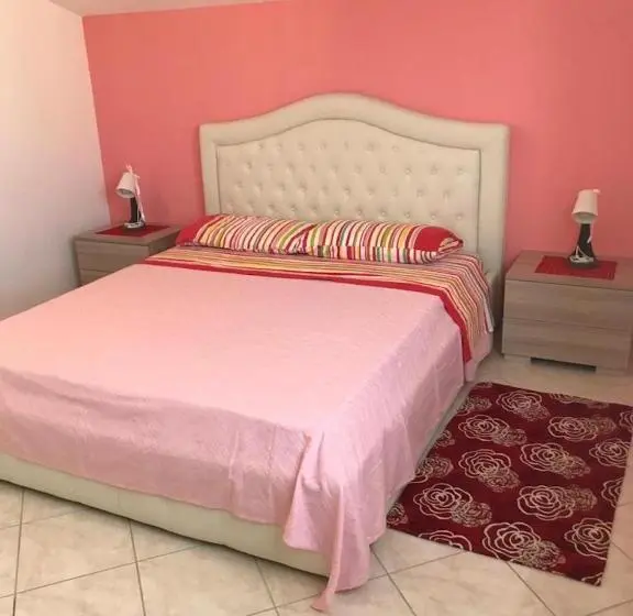 آپارتمان 1 خوابه با تراس, Villa Felice