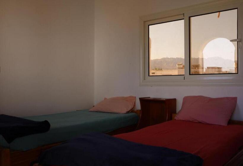 اتاق لوکس با بالکن و چشم‌انداز دریا, Nook