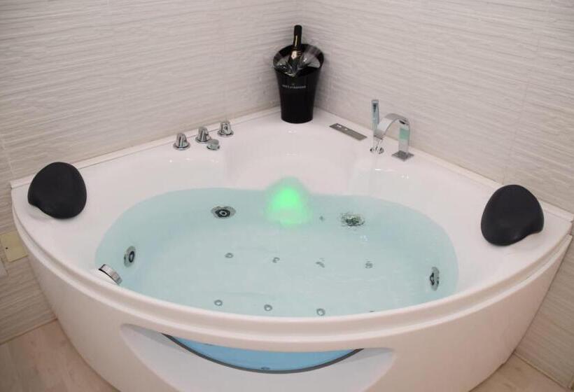 اتاق استاندارد با وان آب گرم, B&b Sweet Suite Dreams