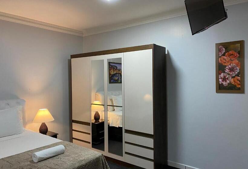 Люкс Deluxe Кровать Кинг, Quarto Luxo Silver