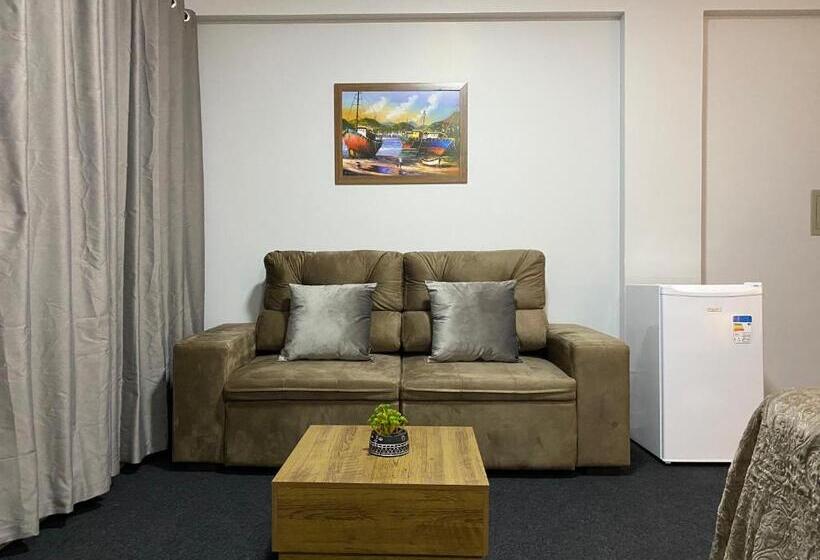 Люкс Deluxe Кровать Кинг, Quarto Luxo Silver