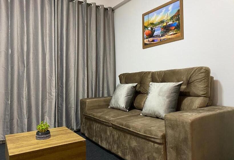 Люкс Deluxe Кровать Кинг, Quarto Luxo Silver