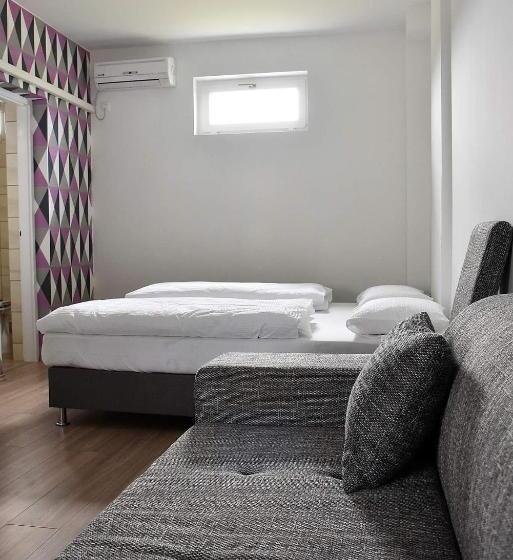 Семейный Номер, Aquarium City