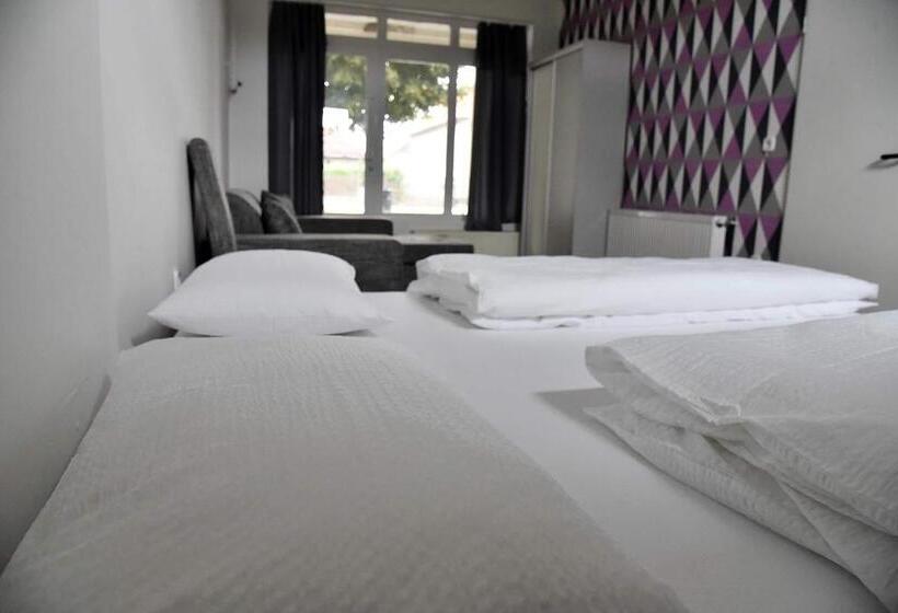 Семейный Номер, Aquarium City