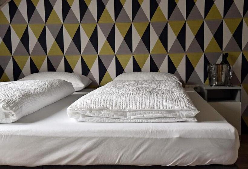 Семейный Номер, Aquarium City