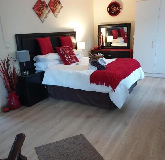 Номер Стандарт, Christa S Place 897