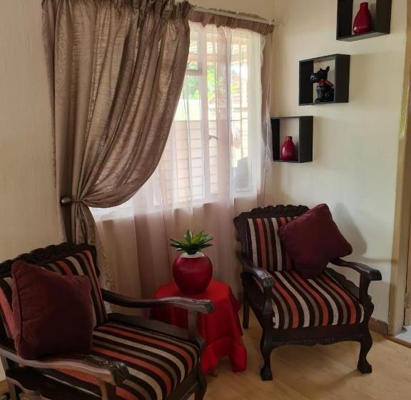 Номер Стандарт, Christa S Place 897