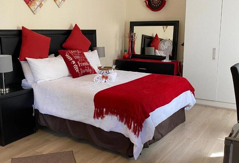 Номер Стандарт, Christa S Place 897