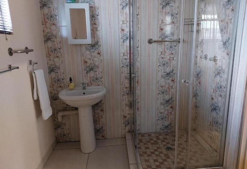 Номер Стандарт, Christa S Place 897