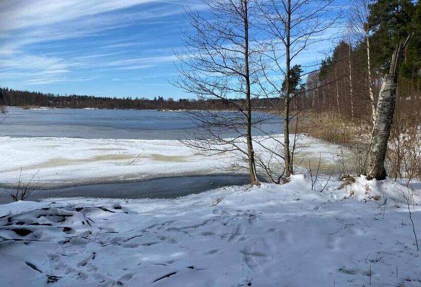 بنجلو قياسى مطلّ علي الحديقة, Dr åsa Kallfors Järna Bed & Breakfast