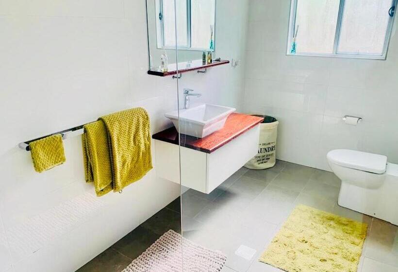 ガーデンビュースタンダードルーム, Mountain Valley