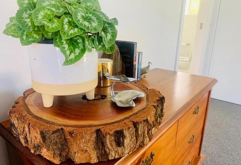 ガーデンビュースタンダードルーム, Mountain Valley