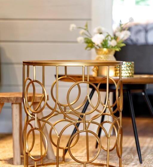 בקתת חדר, So Rosie