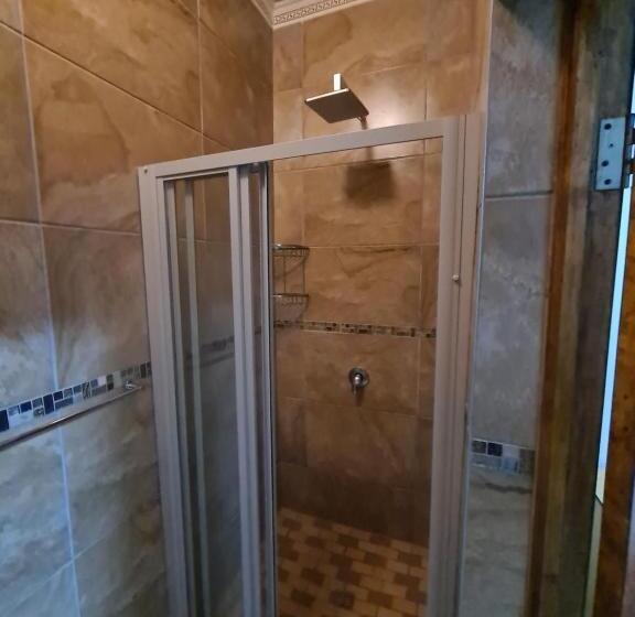 ベーシックルーム, Whitehouse Lodge Benoni