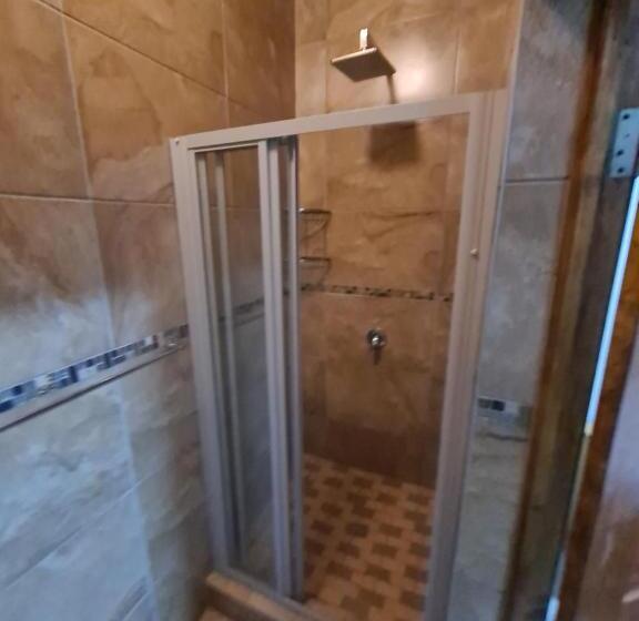 غرفة أساسية, Whitehouse Lodge Benoni