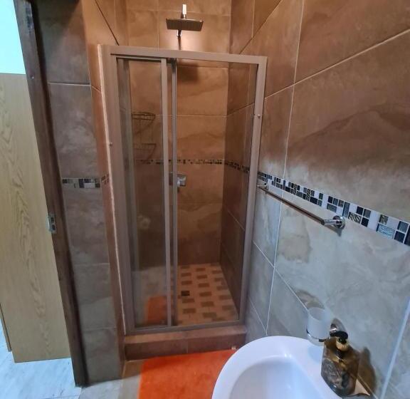 基本间, Whitehouse Lodge Benoni