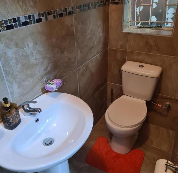 ベーシックルーム, Whitehouse Lodge Benoni