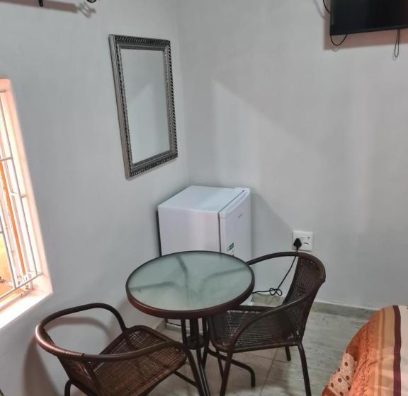 غرفة أساسية, Whitehouse Lodge Benoni