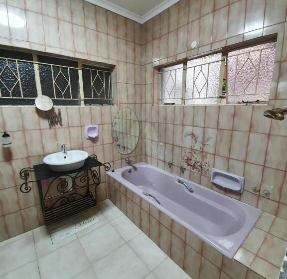 غرفة ديلوكس سرير كينج, Whitehouse Lodge Benoni