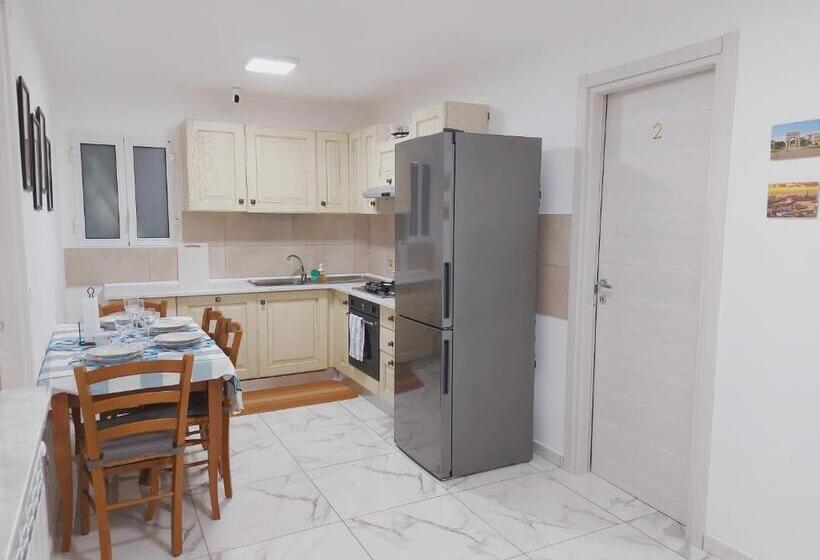 اتاق استاندارد, Camera Matrimoniale Genova Rooms