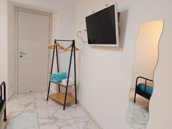 اتاق استاندارد, Camera Matrimoniale Genova Rooms