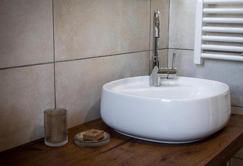 침실 3개 아파트, Résidence U Manellu