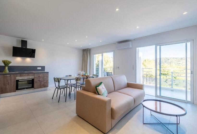 침실 3개 아파트, Résidence U Manellu