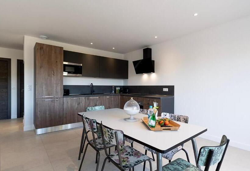 침실 3개 아파트, Résidence U Manellu