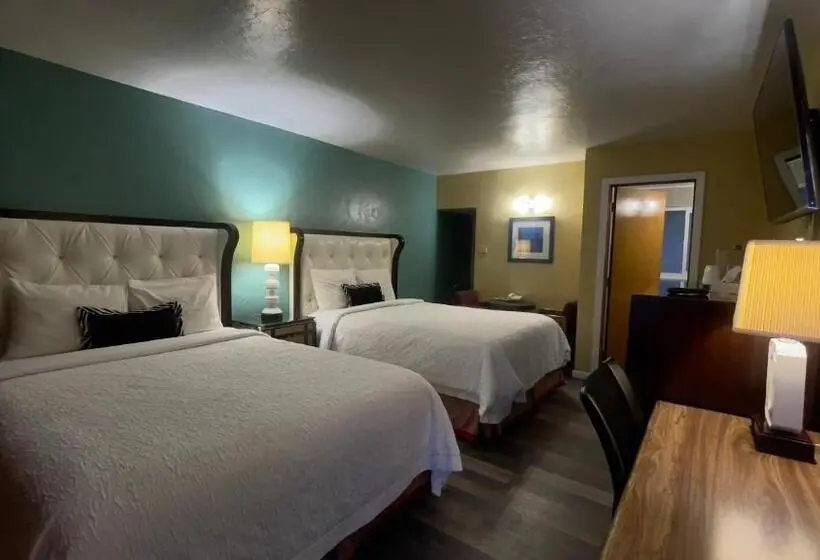 Deluxe Room Mountain View, American Inn
