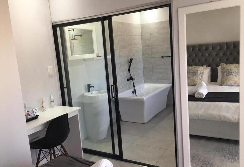 Номер Deluxe, 11 On Grace