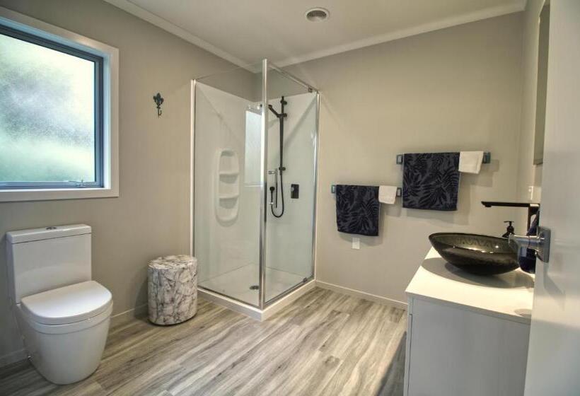 חדר סטנדרט, Marshall S Haven