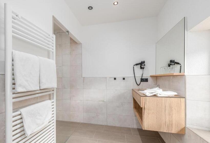 스탠다드 발코니 룸, Landgasthof Bierfriedl