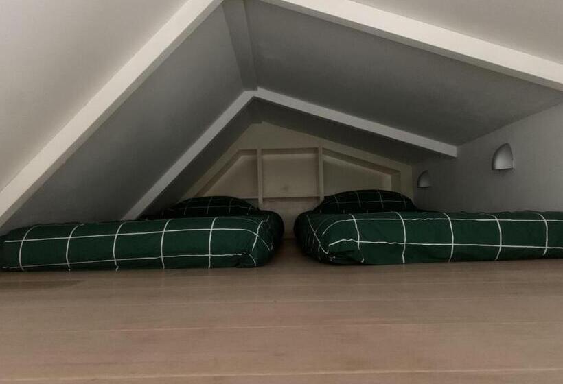 חדר דלוקס לארבעה, Aangenaam Op De Rijn, Woonboot, Inclusief Privé Sauna